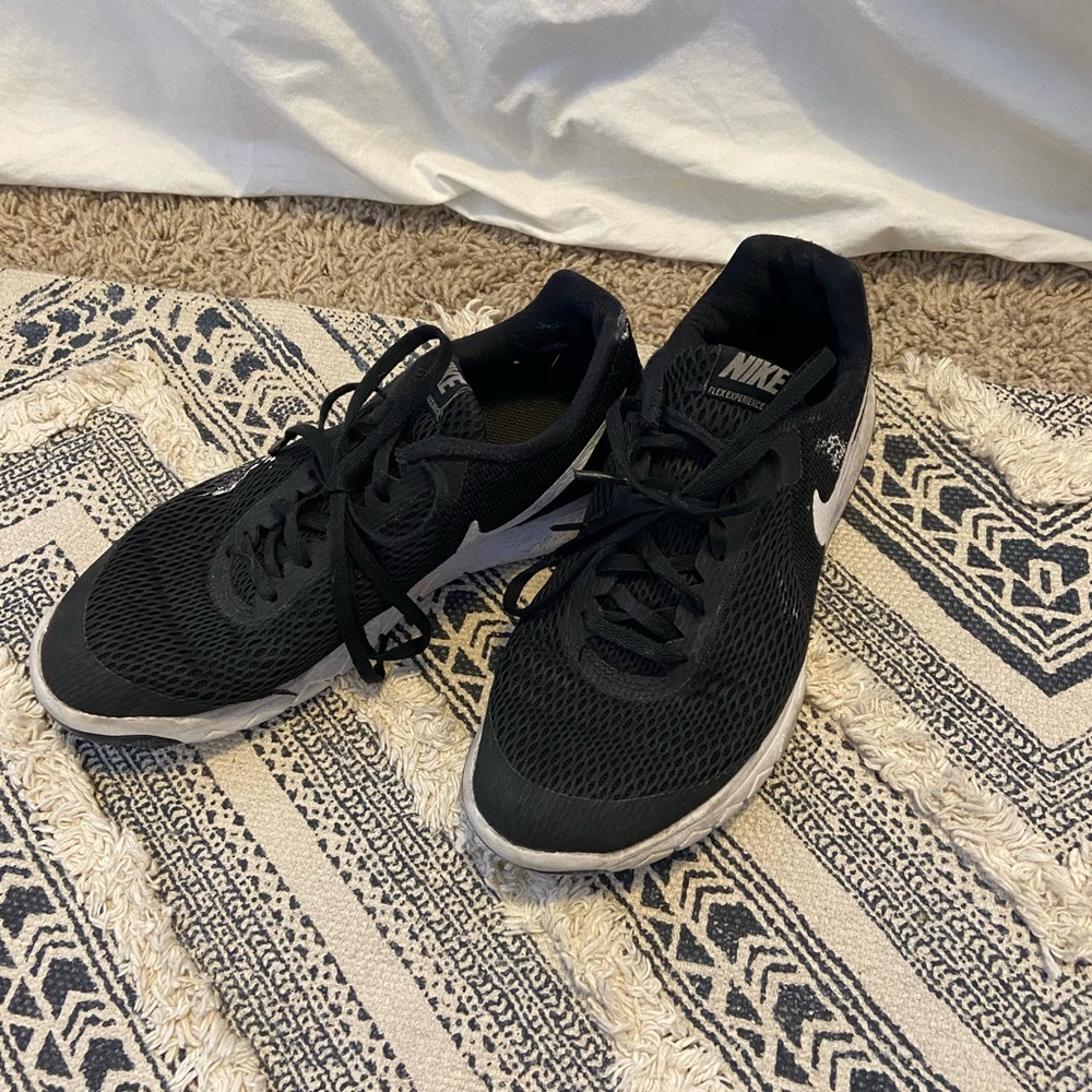 nike running shoes